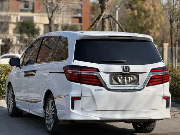 Honda Elysion 2018
