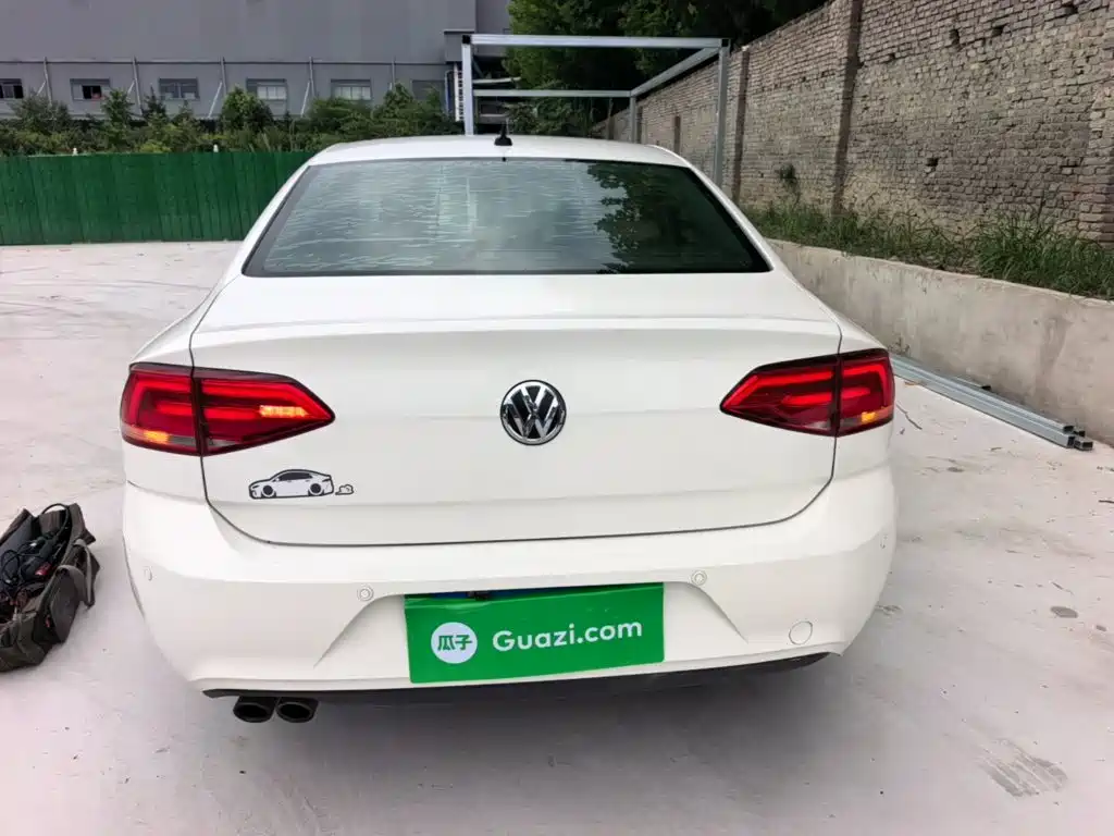 Volkswagen Lamando 2015