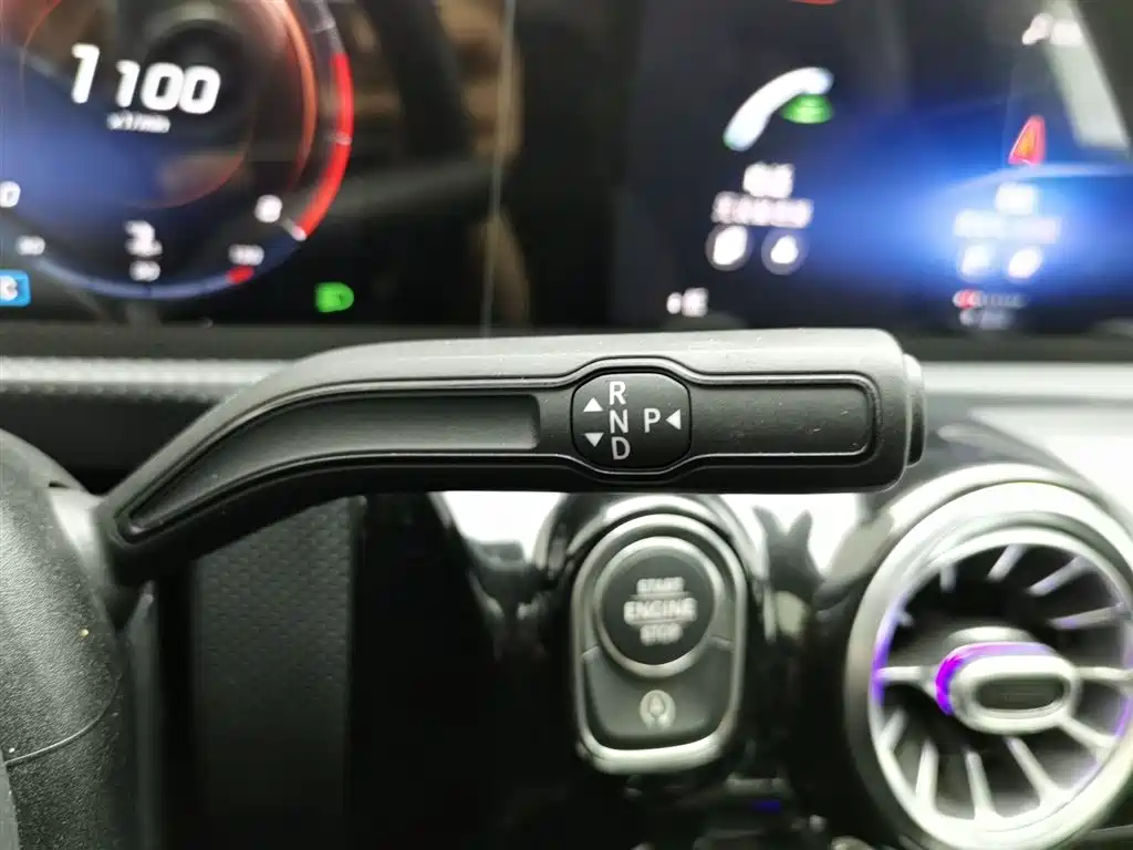 Mercedes-Benz CLA 2020 — фото 13