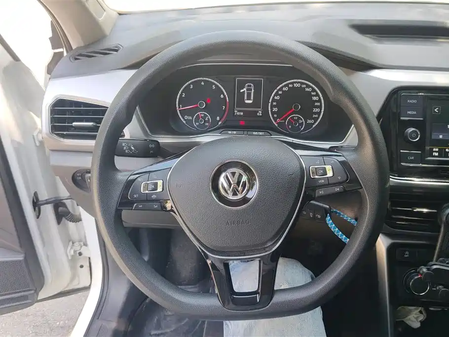 Volkswagen T-Cross 2020 — фото 15