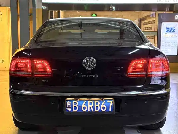 Volkswagen Phaeton 2014