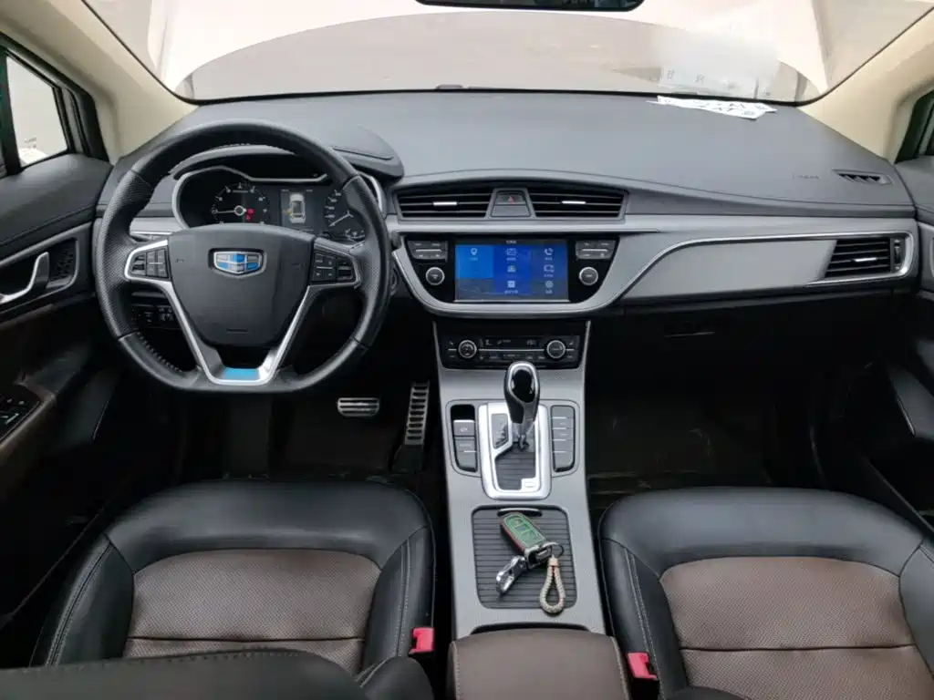 Geely Emgrand GS 2017 — фото 10