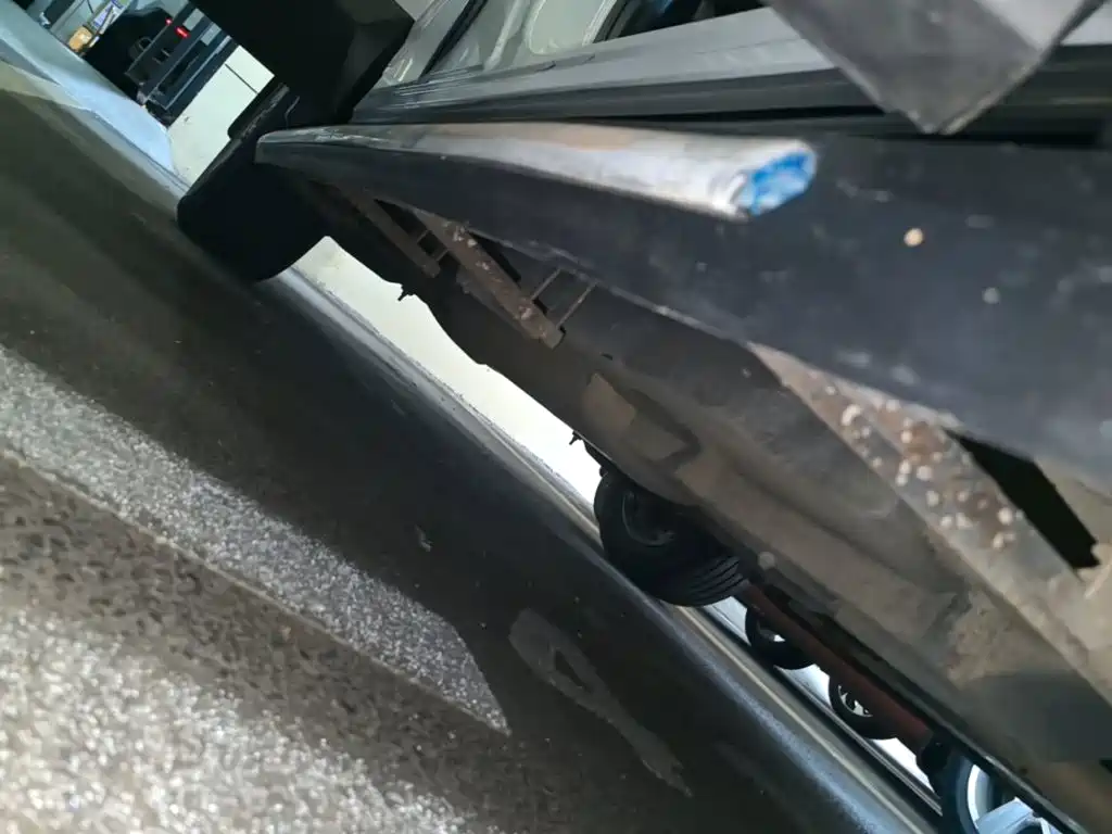 Toyota RAV4 2017 — фото 19