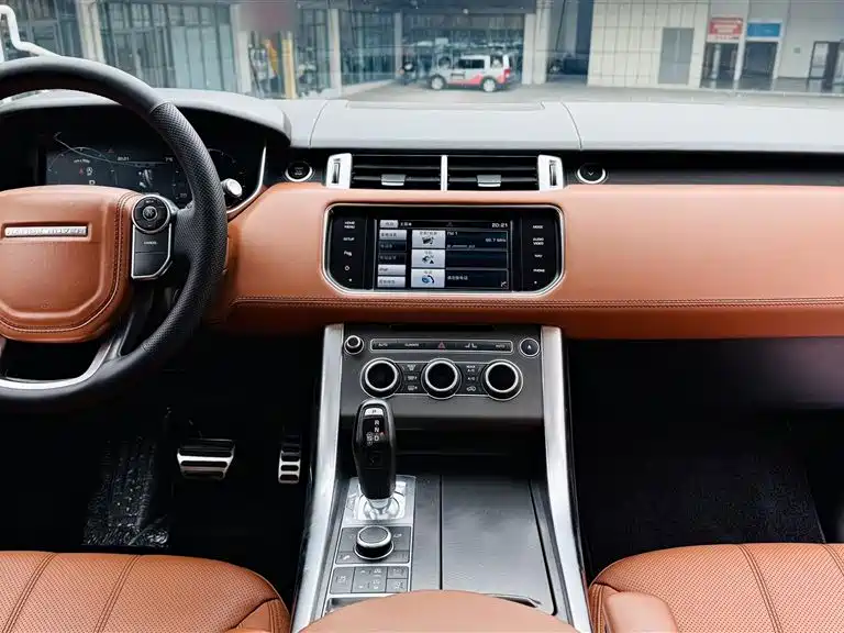Land Rover Sport 2015 — фото 15