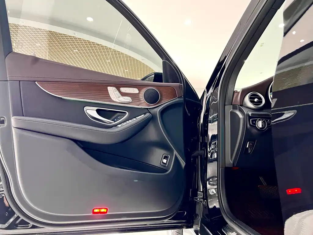 Mercedes-Benz GLC 2023 — фото 20