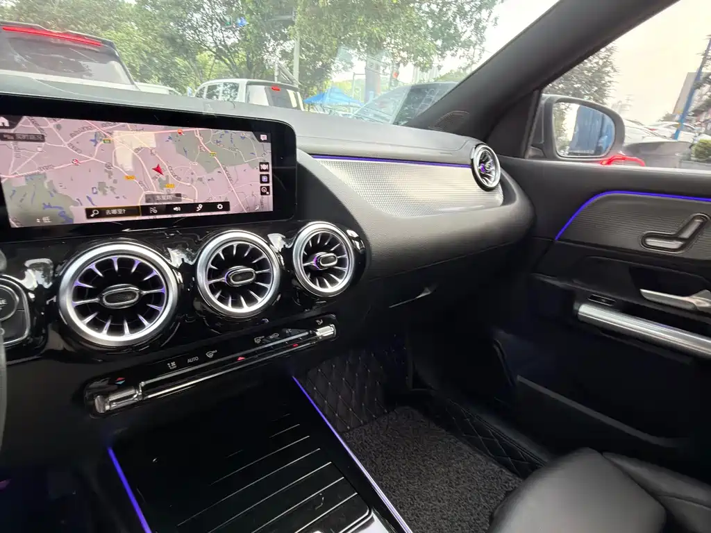 Mercedes-Benz GLA 2021 — фото 32
