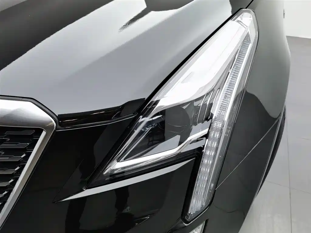 Cadillac XT5 2021 — фото 7