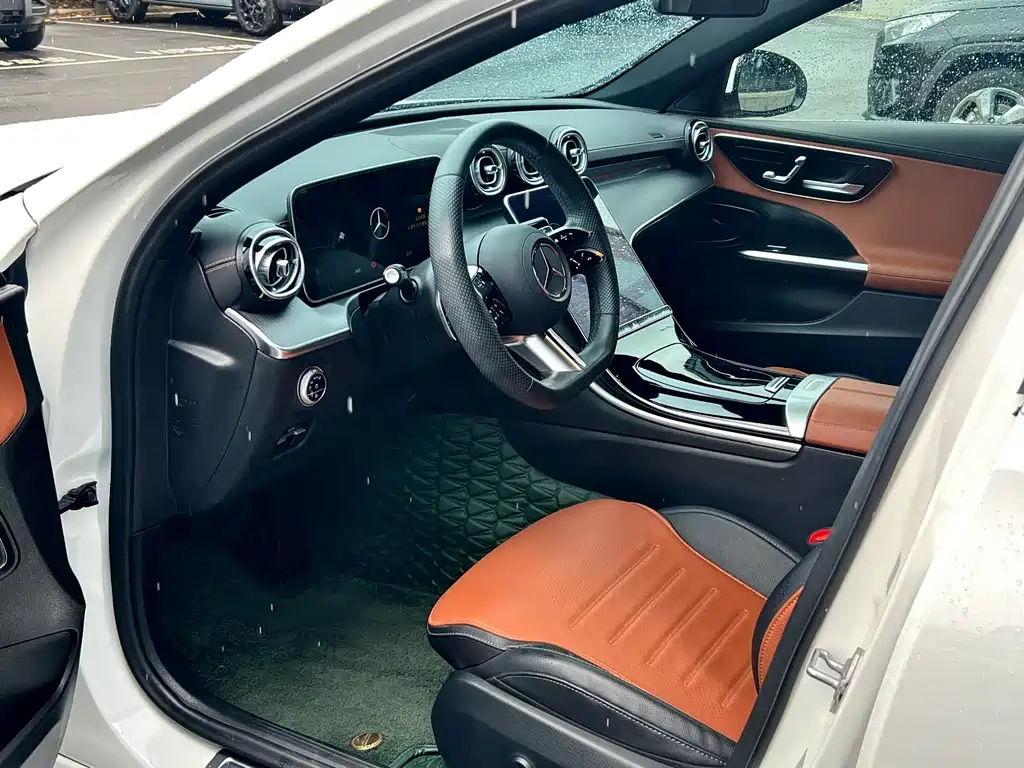 Mercedes-Benz C-Class 2022 — фото 4