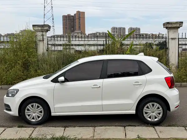 Volkswagen Polo 2016
