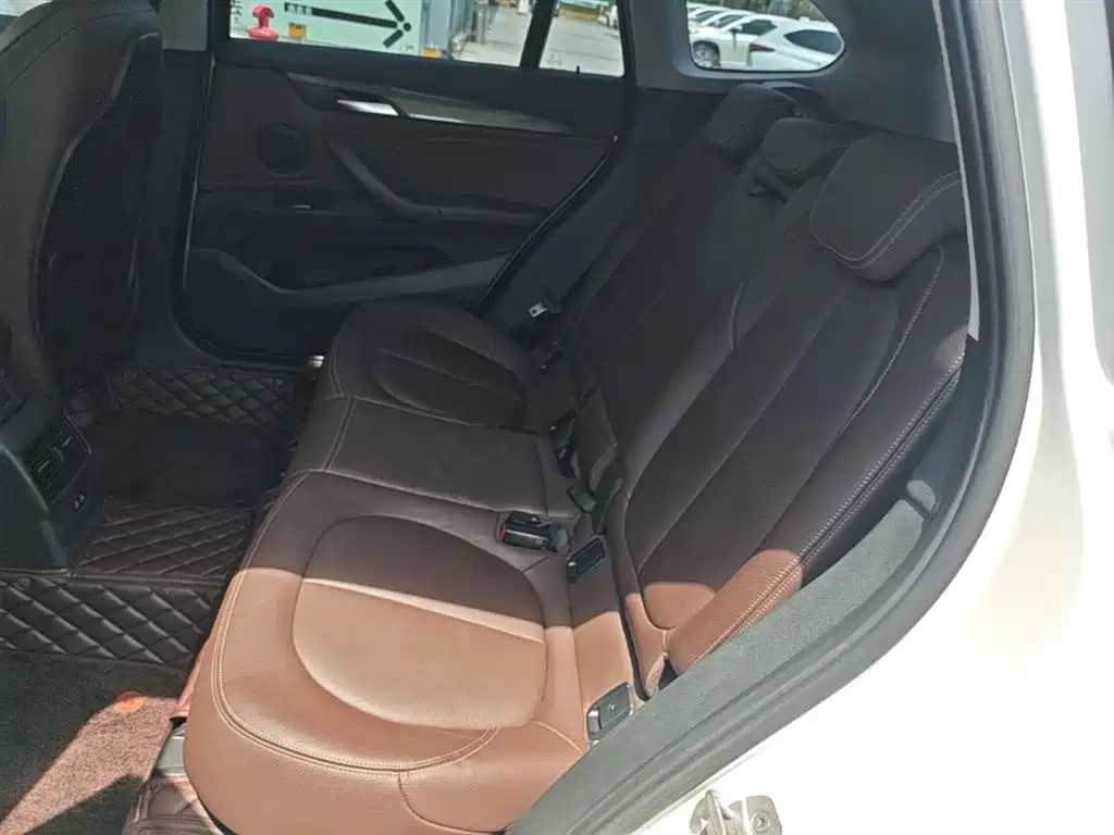 BMW X1 2019 — фото 17