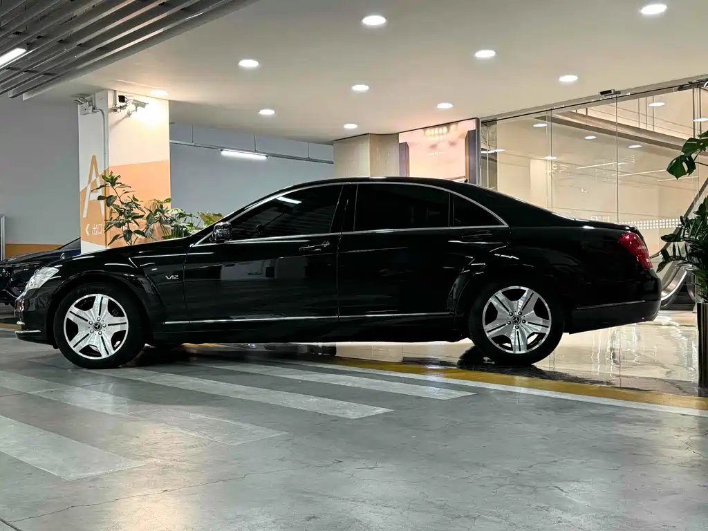 Mercedes-Benz S-Class 2010 — фото 2