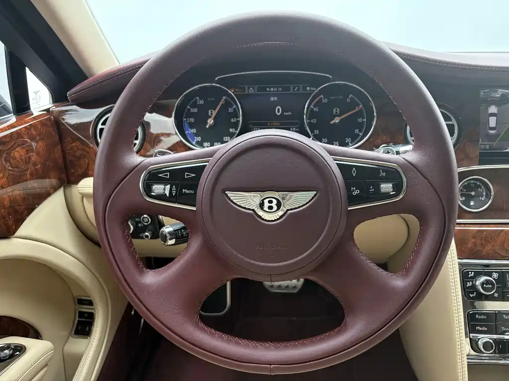 Bentley Mulsanne 2014 — фото 9