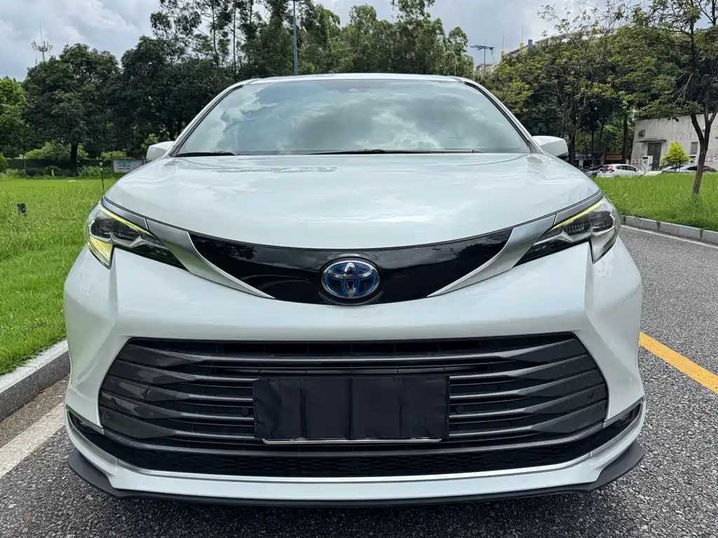 Toyota Sienna 2022