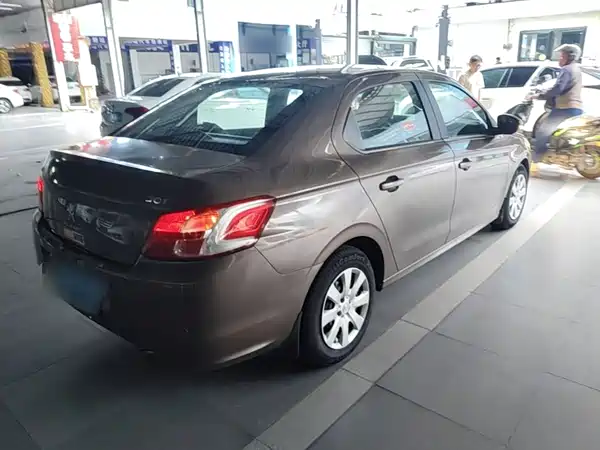 Peugeot 301 2014