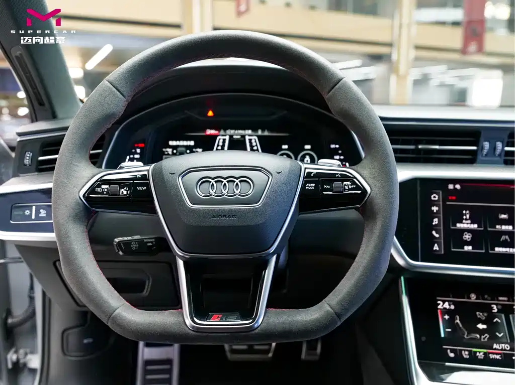 Audi RS 6 2021 — фото 11