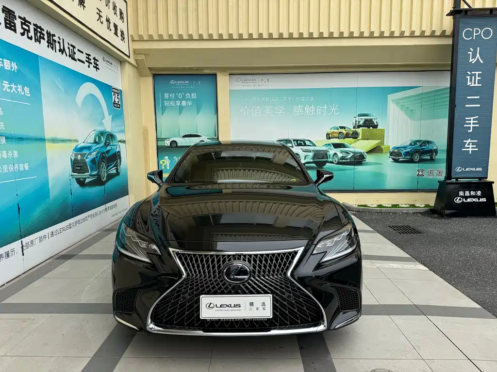 Lexus LS 2018 — фото 2