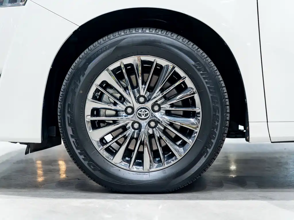 Toyota Alphard 2020 — фото 16