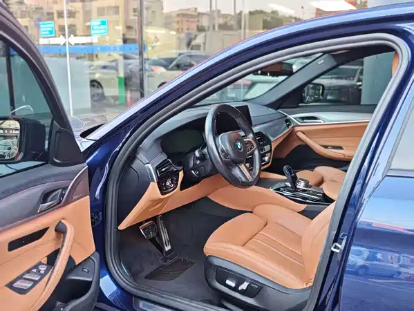 BMW 5 Series 2019