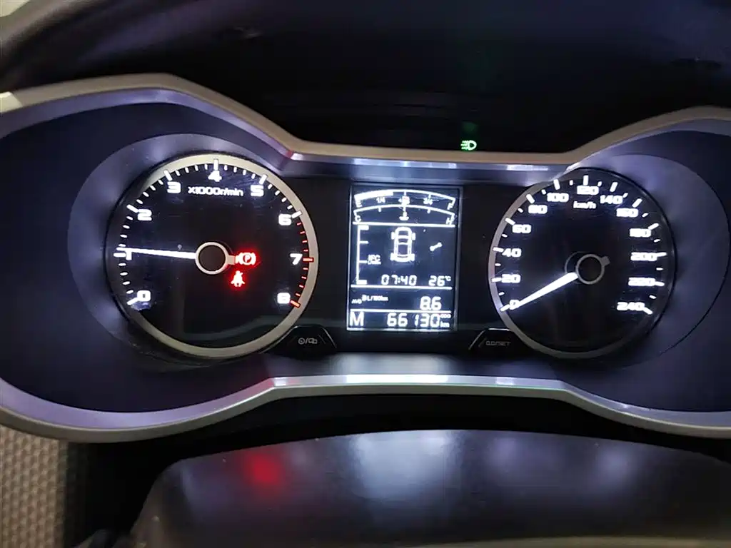 Geely Emgrand GS 2017 — фото 12