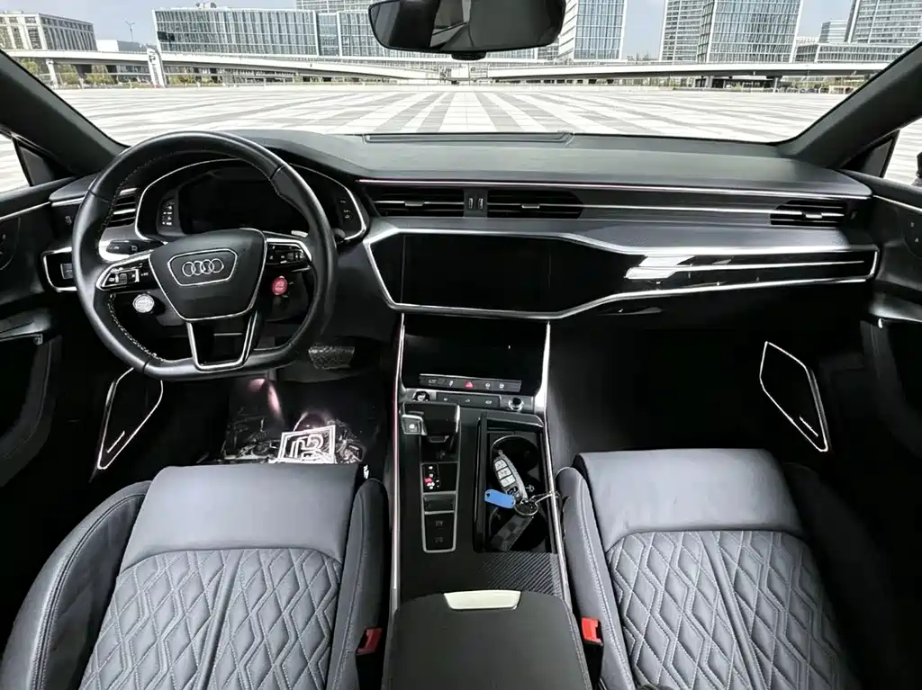 Audi A7L 2024 — фото 5