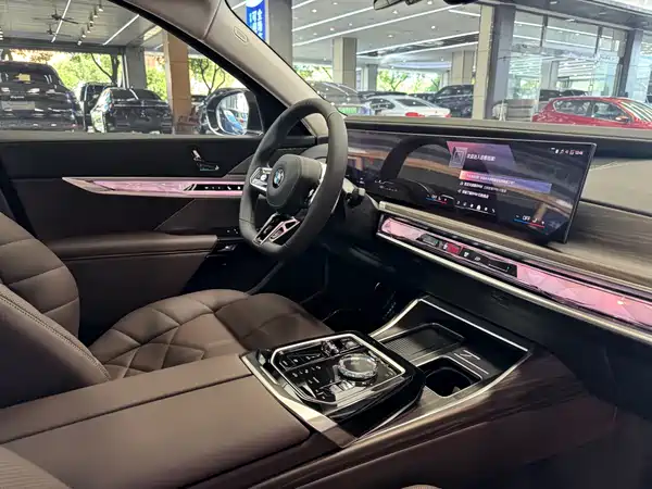 BMW 7 Series 2023