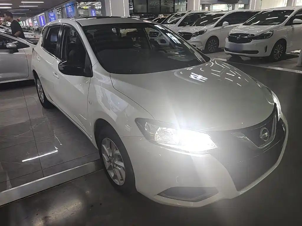 Nissan Tiida 2022