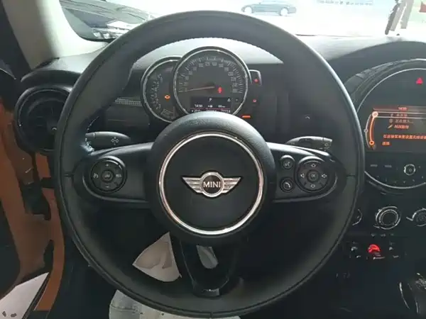 MINI 2014