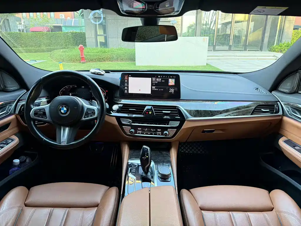 BMW 6 Series GT 2023 — фото 6