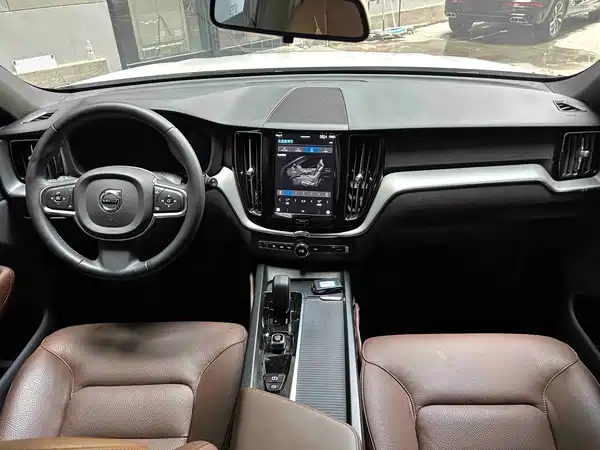 Volvo XC60 2024