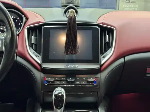 Maserati Ghibli 2017