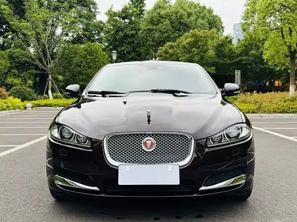 Jaguar XF 2013