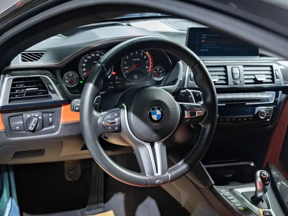BMW M4 2018 — фото 8
