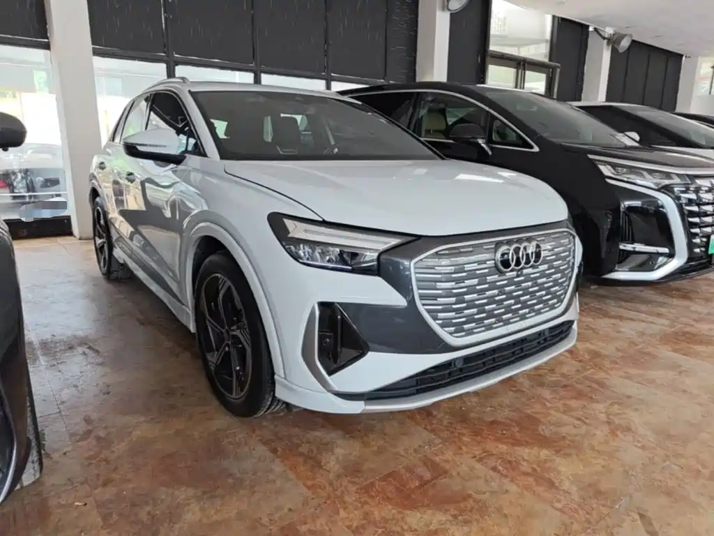 Audi Q4 e-tron 2024