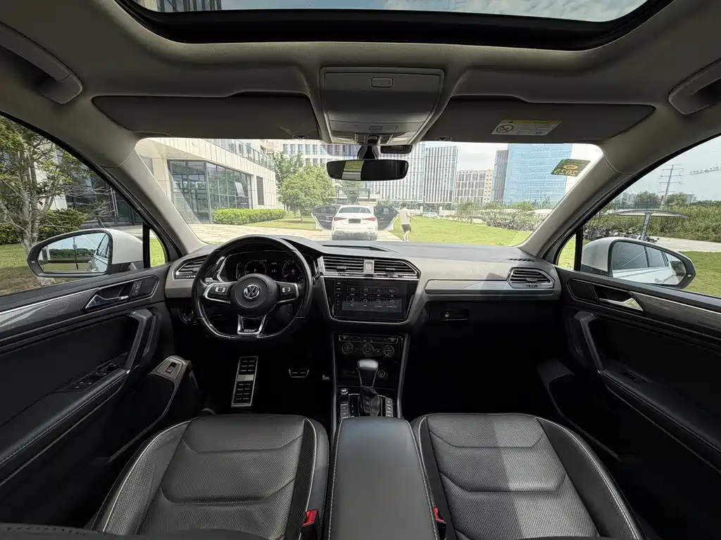 Volkswagen Tiguan L 2019 — фото 17