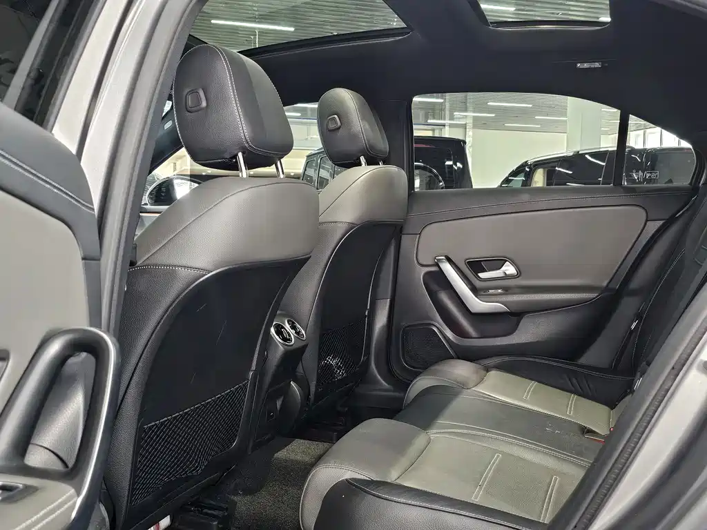 Mercedes-Benz A-Class AMG 2023 — фото 11