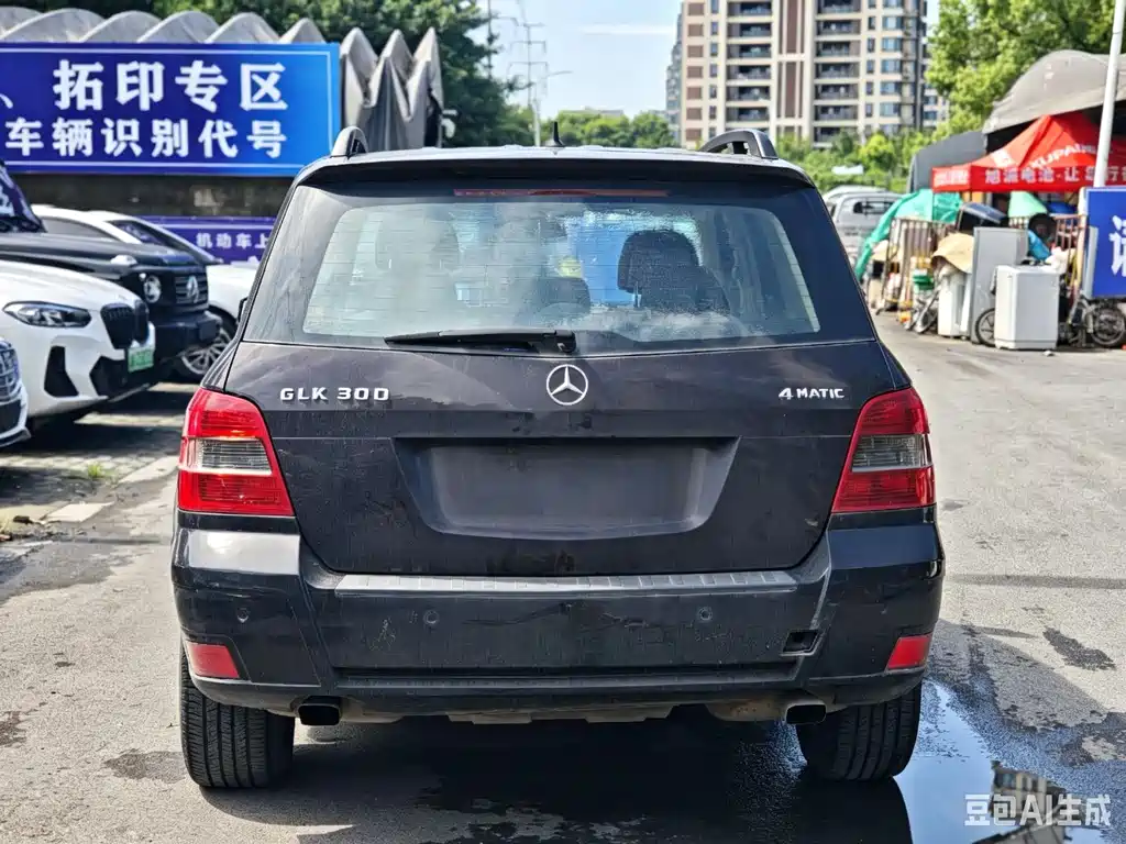 Mercedes-Benz GLK-Class 2011