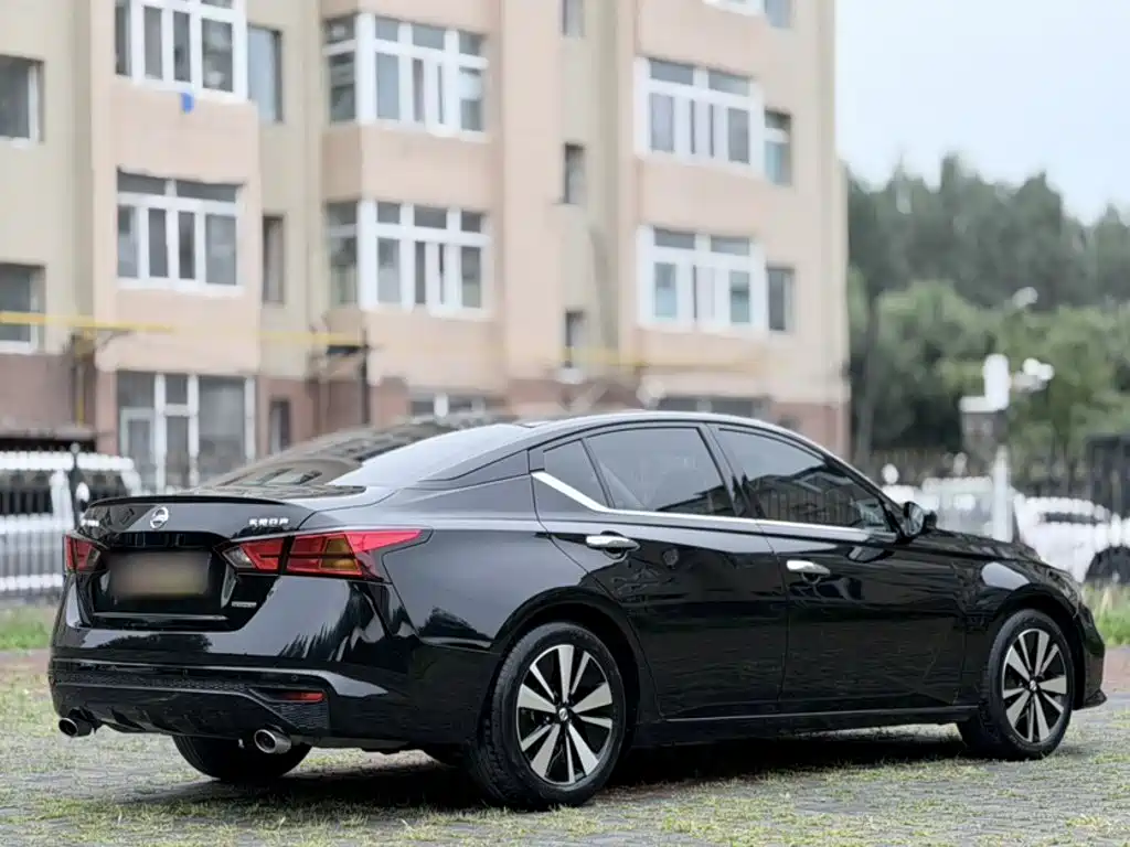 Nissan Teana 2022 — фото 14