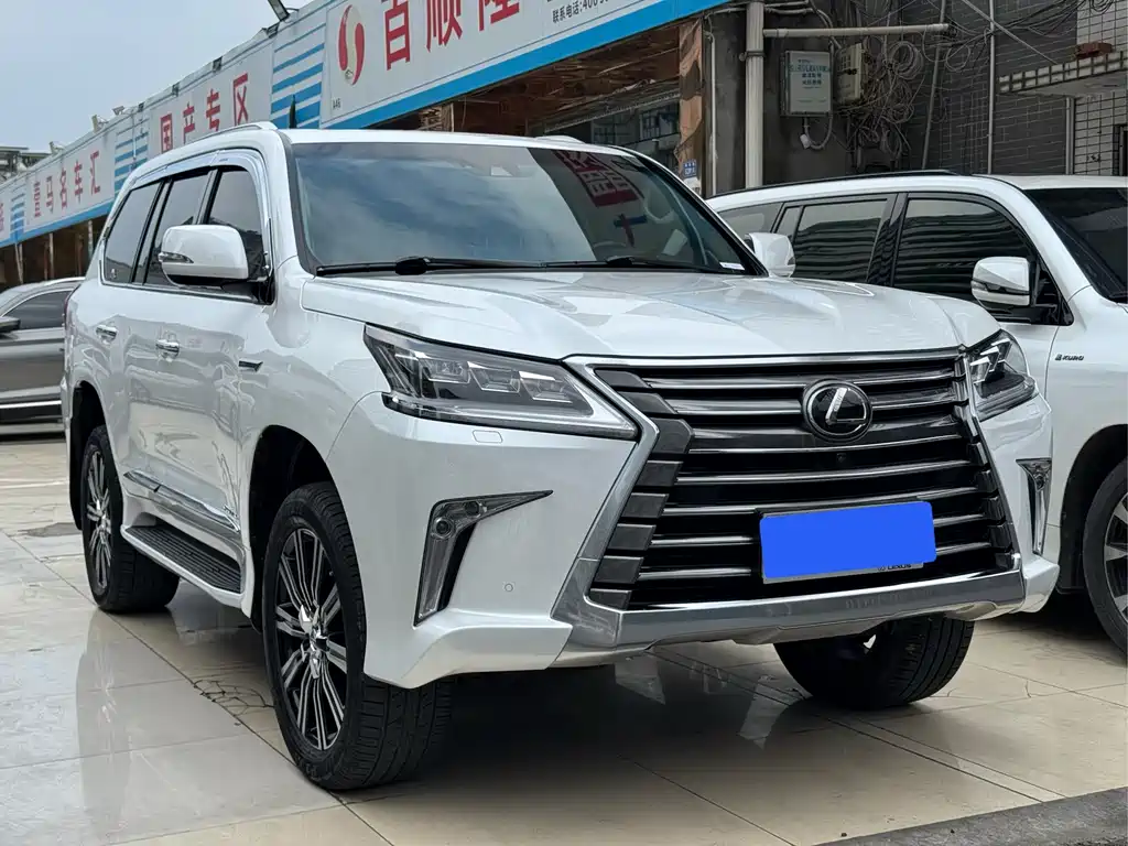Lexus LX 2020 — фото 3