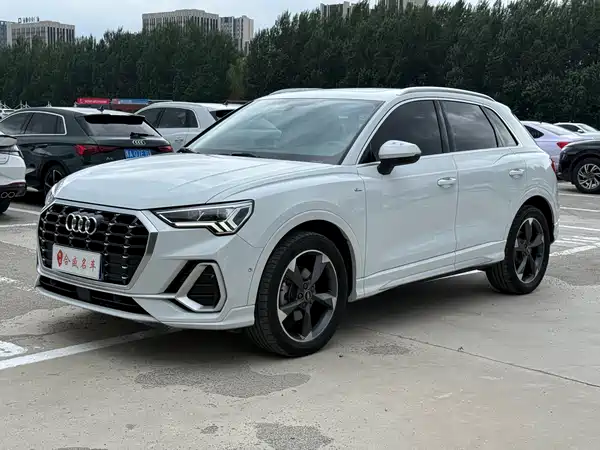 Audi Q3 2022