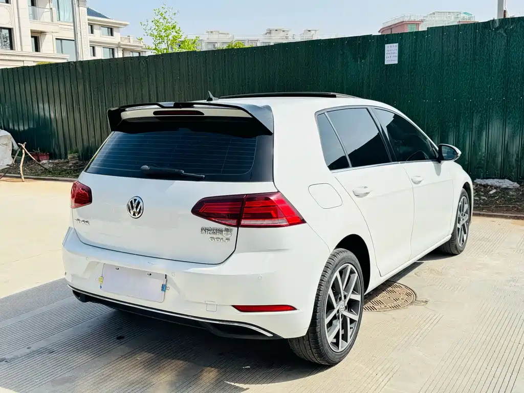 Volkswagen Golf 2020 — фото 12