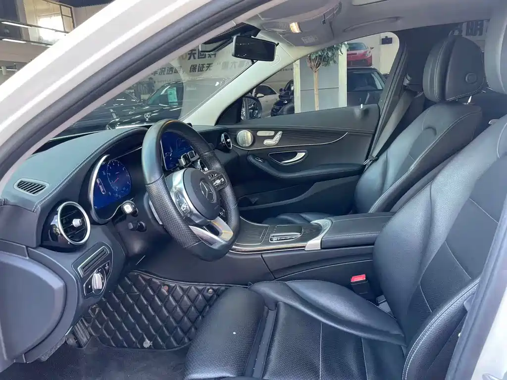 Mercedes-Benz C-Class 2021
