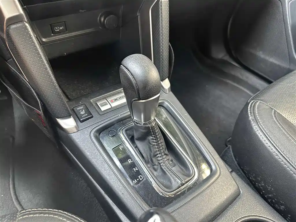 Subaru Forester 2017 — фото 14