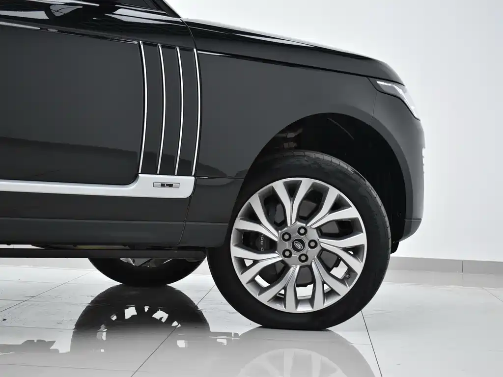 Land Rover Range Rover 2021 — фото 26