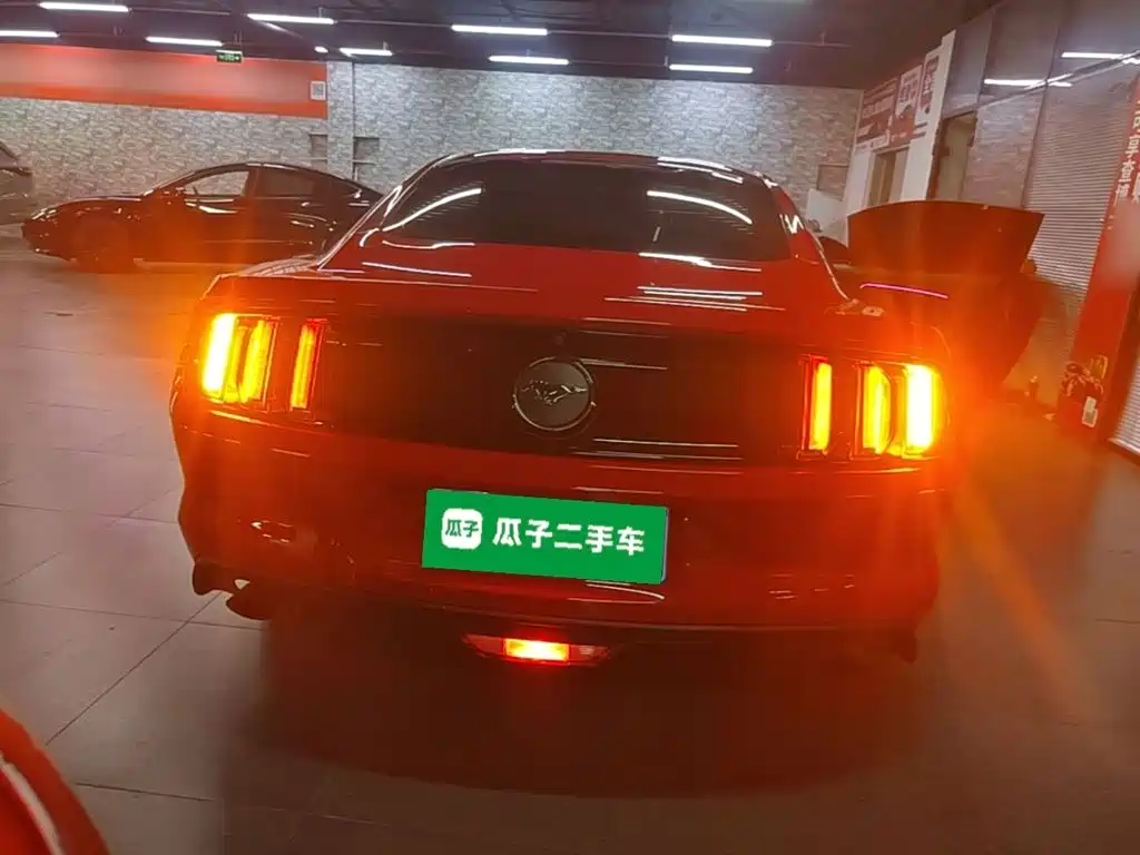 Ford Mustang 2015 — фото 6