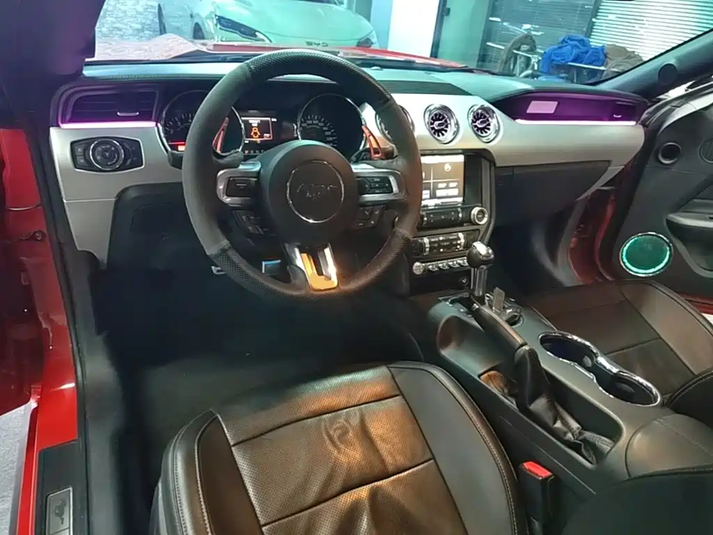 Ford Mustang 2015 — фото 10