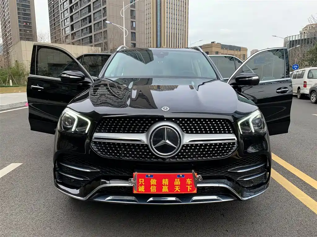 Mercedes-Benz GLE 2021 — фото 2