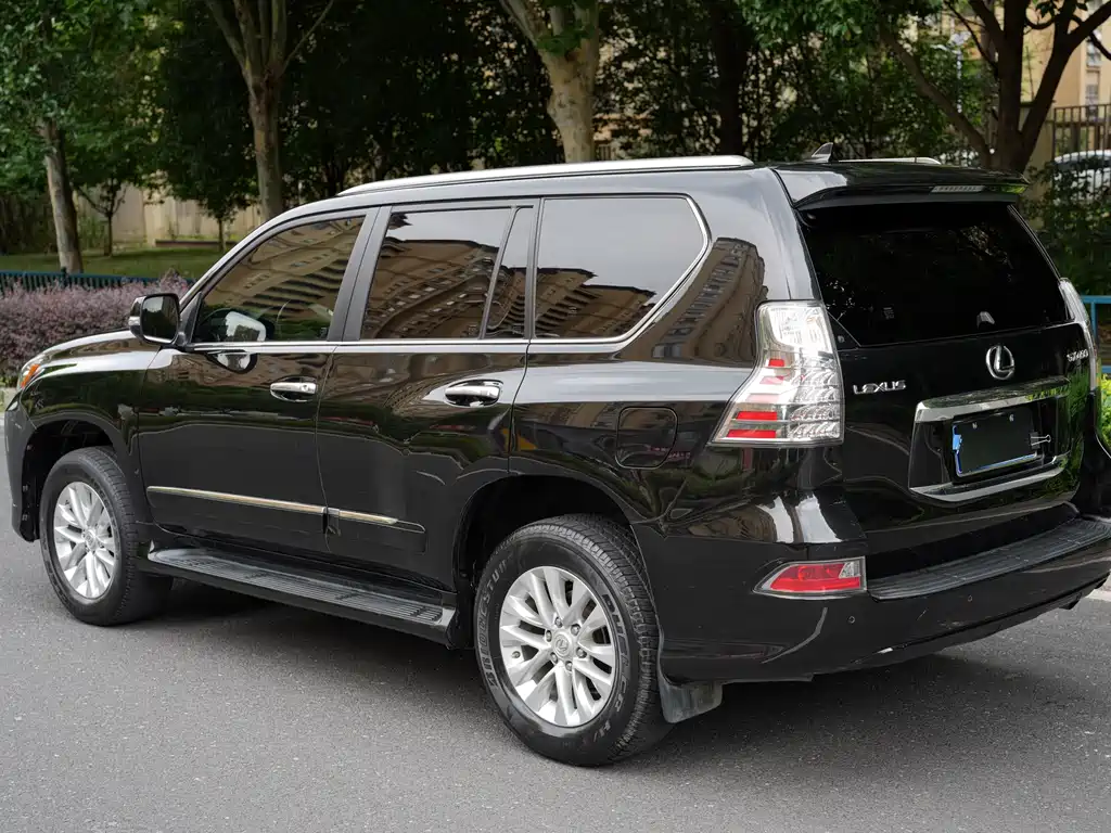 Lexus GX 2014 — фото 11