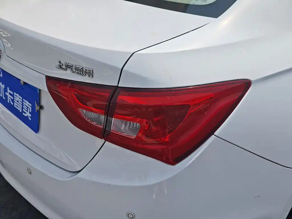 Buick Excelle 2017 — фото 16