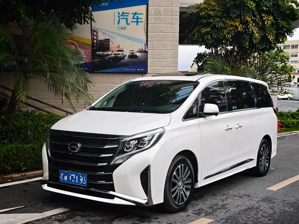 GAC Motor Trumpchi M8 2021 — фото 1