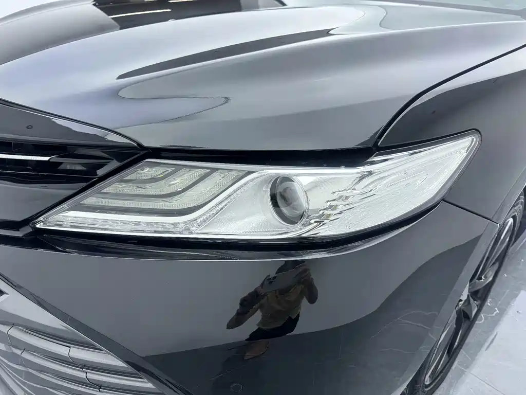 Toyota Camry 2020 — фото 16